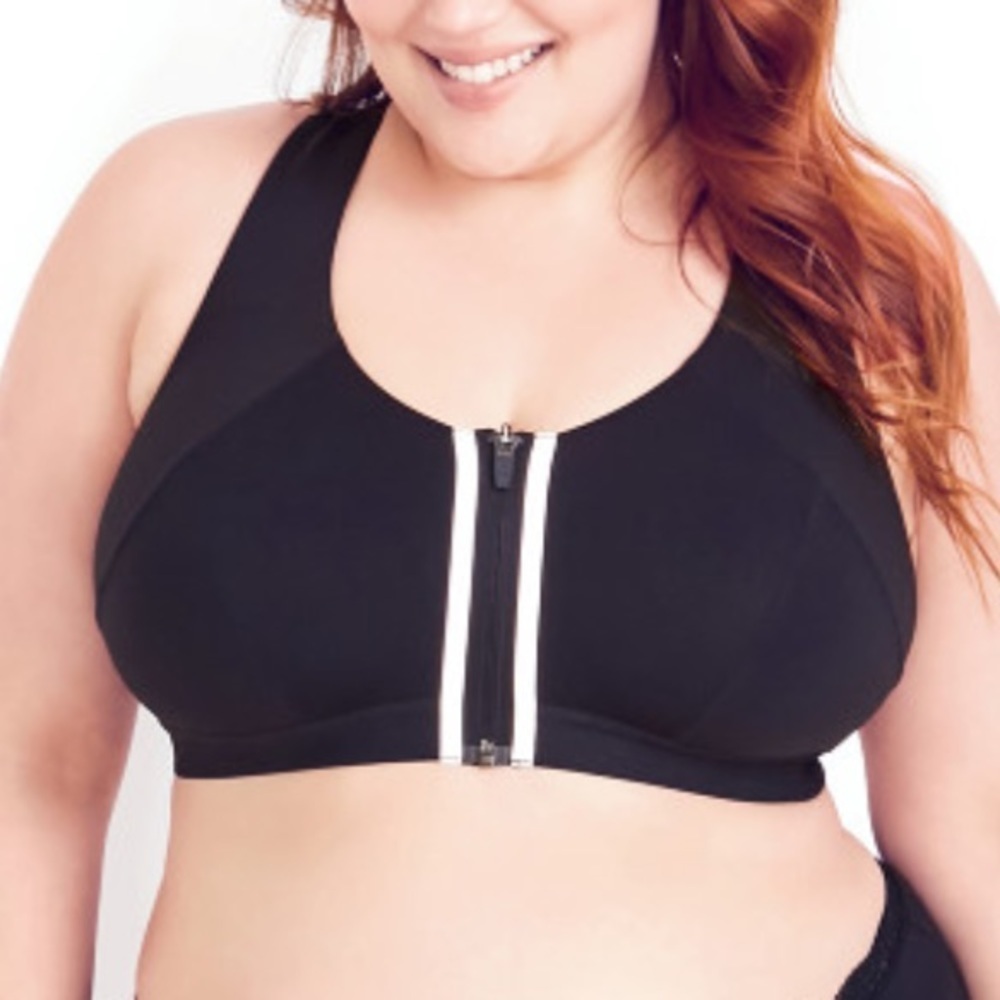 HIPS & CURVES C Cup Black Front Zip Sports Bra 3A03.4